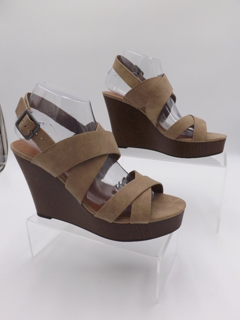 Indigo Rd. Sandals Women's Size 9M Tan/Brown NEW Platform Wedge Strappy